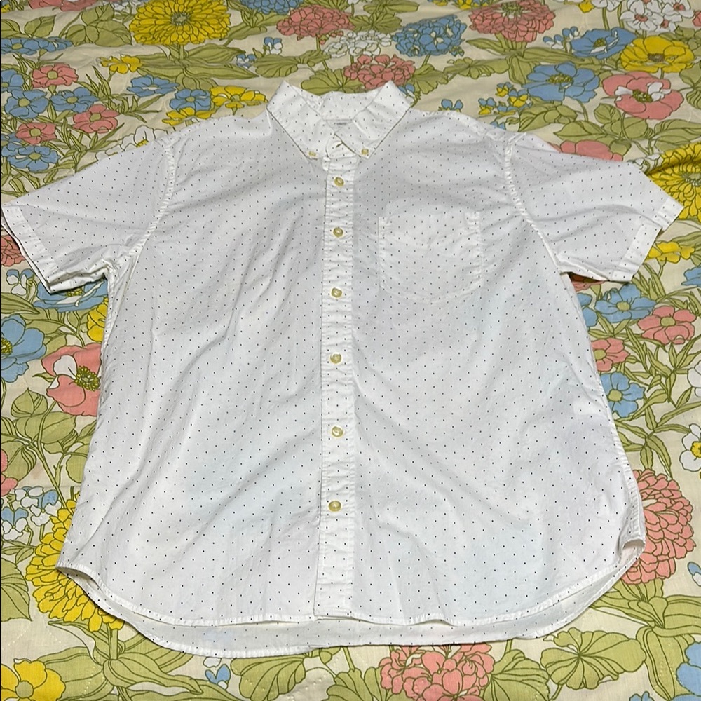 GAP White Polka Dot Men's Short Sleeve Button Up Shirt